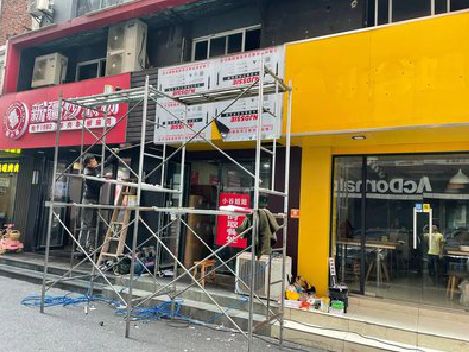 通道制作广告招牌如何避免它发黄？